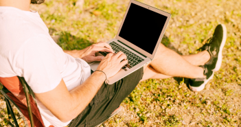 Gig Economy Rises as Freelance Work Supersedes Traditional Jobs